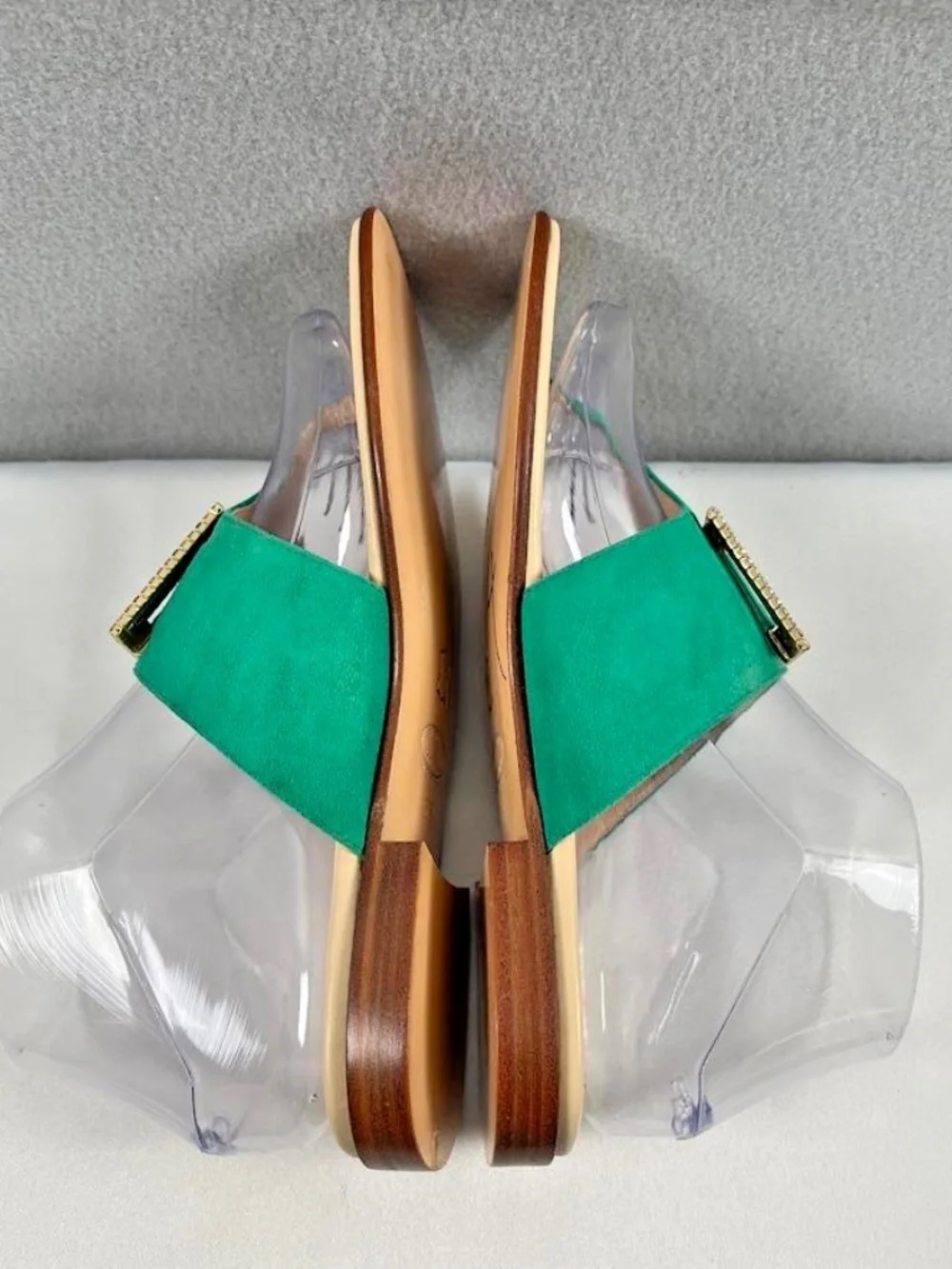 il Sandalo of Capri Green Suede Crystal Embellished Buckle Thong Sandal EU38 NEW